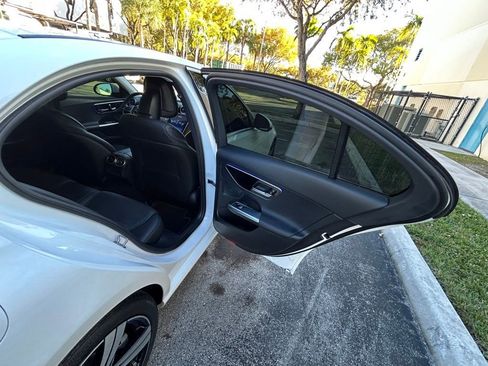 Used 2022 Mercedes-Benz C 300 Sedan image 31