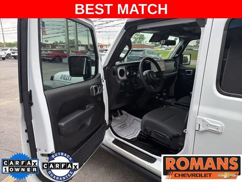 Used 2024 Jeep Wrangler Unlimited AWD/4WD image 9