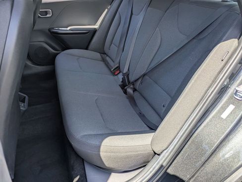 Used 2025 Kia K4 FWD image 26