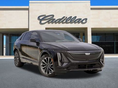 New 2026 Cadillac Lyriq Sport image 13