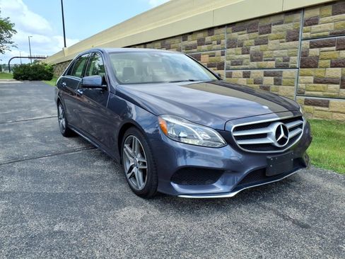 Used 2014 Mercedes-Benz E 350 4MATIC Sedan image 2