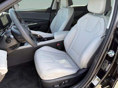 New 2026 Hyundai Elantra Limited FWD image 23