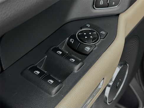 Used 2024 Ford Expedition Max Limited image 18