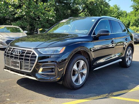 Used 2023 Audi Q5 2.0T Premium w/ Convenience Package AWD/4WD image 9