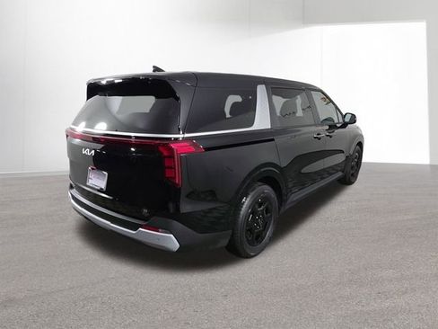 New 2026 Kia Carnival image 13