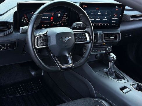 Used 2024 Ford Mustang Coupe RWD image 8