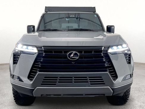 Used 2024 Lexus GX 550 AWD/4WD image 4