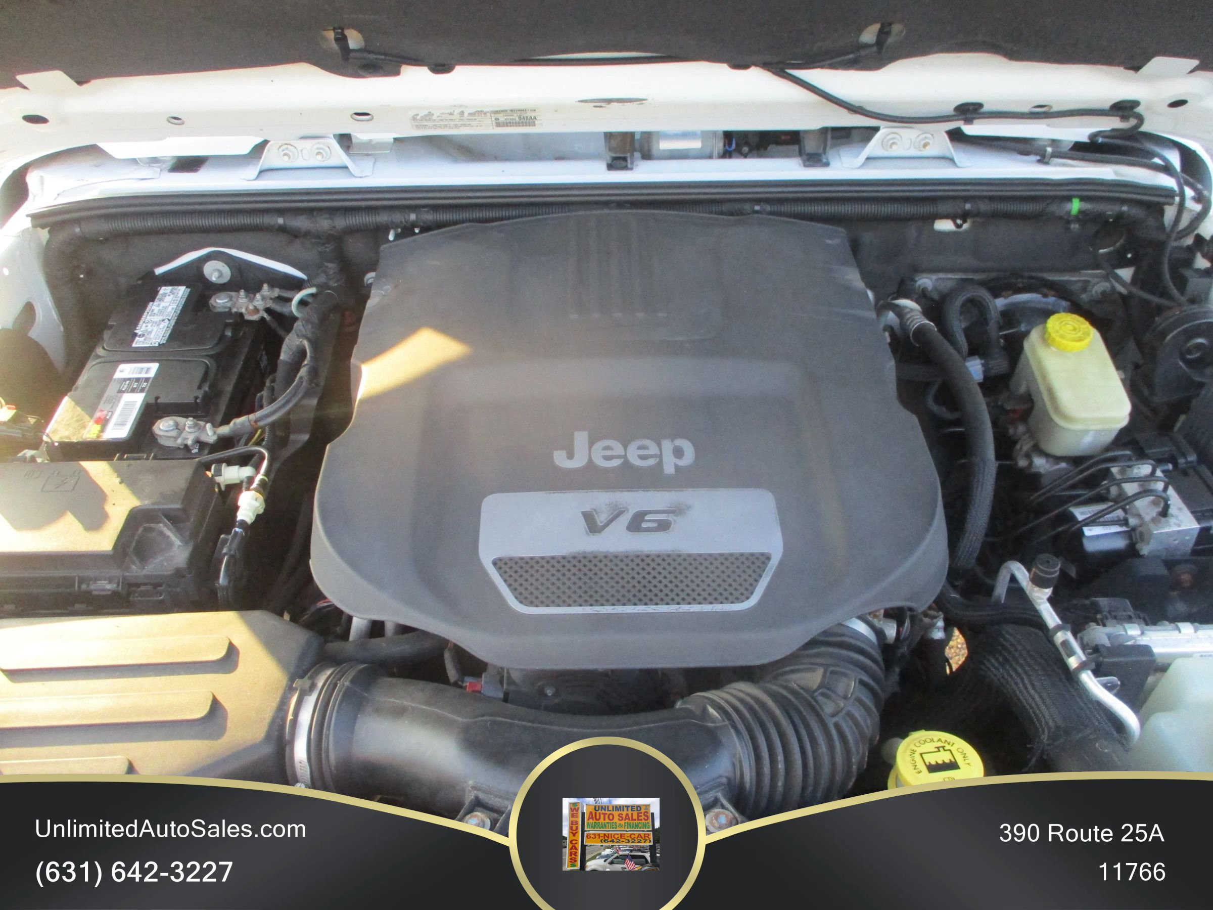 Used 2014 Jeep Wrangler Unlimited Sahara AWD/4WD image 13
