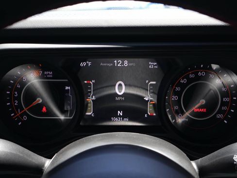 Used 2024 Jeep Wrangler Unlimited Rubicon AWD/4WD image 14