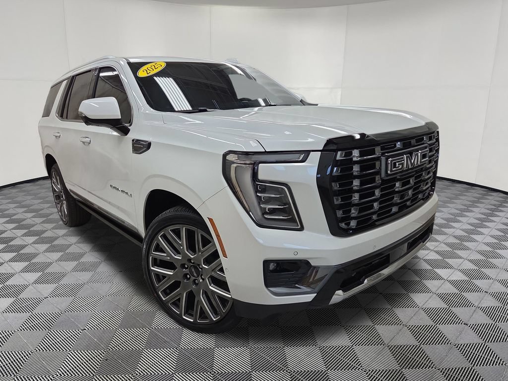 Used 2025 GMC Yukon Denali Ultimate AWD/4WD image 3