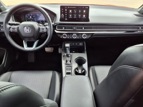 Used 2025 Honda Civic Sport image 9