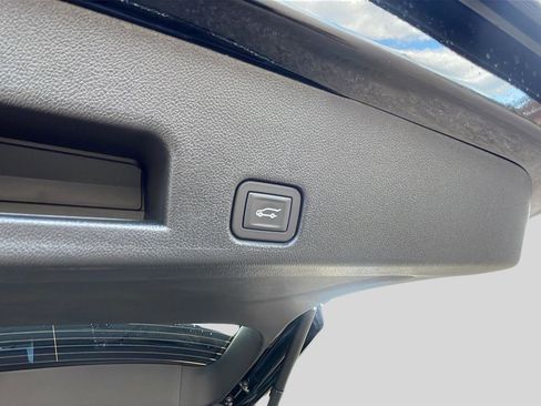 New 2026 Buick Enclave Avenir w/ Super Cruise Package image 18