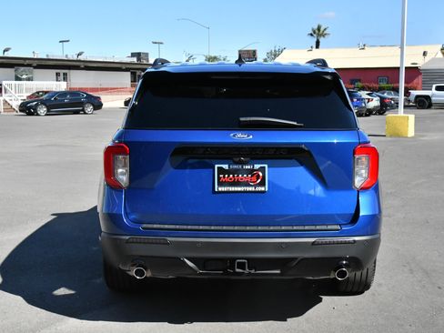 Used 2023 Ford Explorer ST-Line w/ Class IV Trailer Tow Package image 7