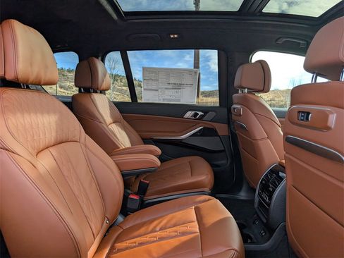 New 2026 BMW X7 M60i image 19