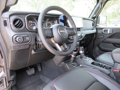 New 2026 Jeep Wrangler Unlimited Rubicon AWD/4WD image 19
