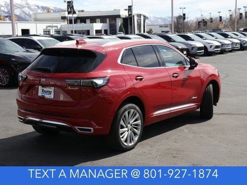 New 2025 Buick Envision Avenir image 4