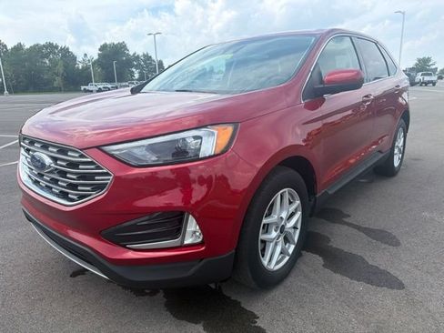 Used 2022 Ford Edge SEL w/ Convenience Package AWD/4WD image 2
