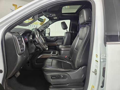 Used 2021 Chevrolet Silverado 3500 High Country w/ Z71 Off-Road Package image 11