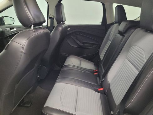 Used 2019 Ford Escape SE FWD image 18