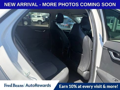 Used 2023 Kia Niro EX FWD image 10
