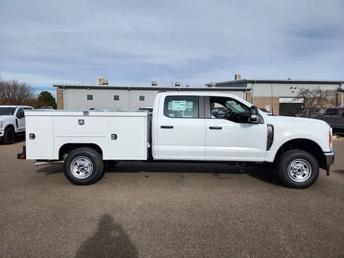 New 2026 Ford F250 XL w/ XL Chrome Package AWD/4WD image 10
