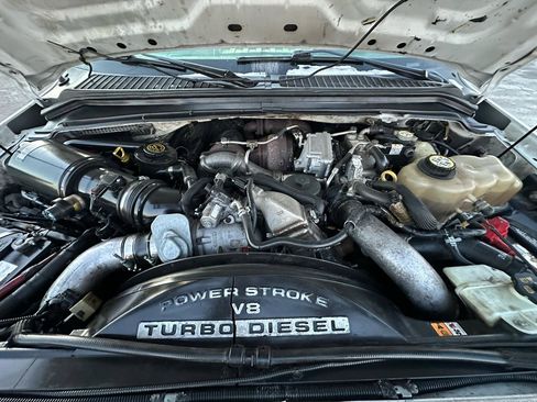 Used 2008 Ford F550 4x4 Regular Cab Super Duty image 33