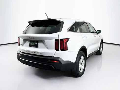 Used 2022 Kia Sorento LX AWD/4WD image 9