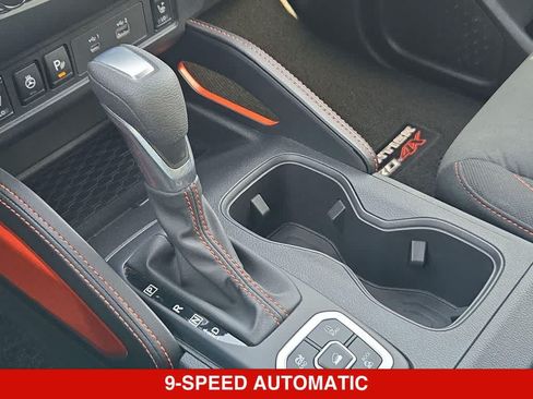 Used 2026 Nissan Frontier PRO-4X AWD/4WD image 29