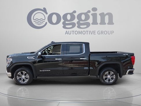 Used 2026 GMC Sierra 1500 SLT AWD/4WD image 2