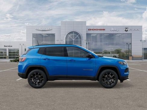 New 2026 Jeep Compass Latitude image 21