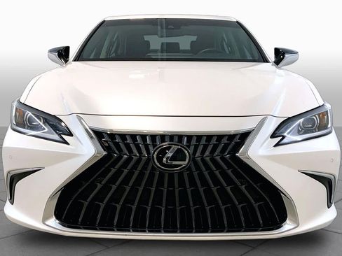 Used 2024 Lexus ES 350 w/ Premium Package FWD image 3