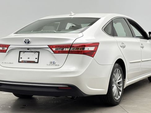Used 2018 Toyota Avalon Limited w/ Protection Package FWD image 10