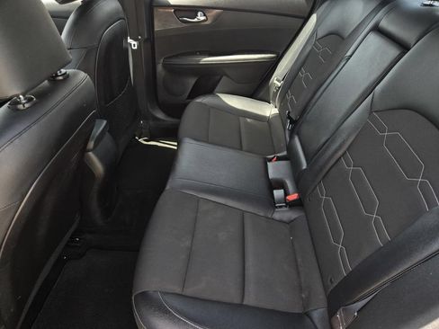 Used 2021 Kia Forte GT-Line w/ GT-Line Premium Package FWD image 11