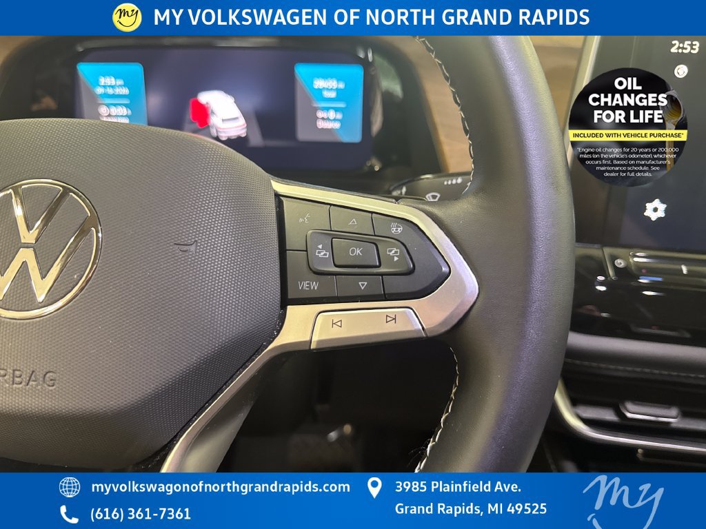 Used 2024 Volkswagen Atlas SE AWD/4WD image 16