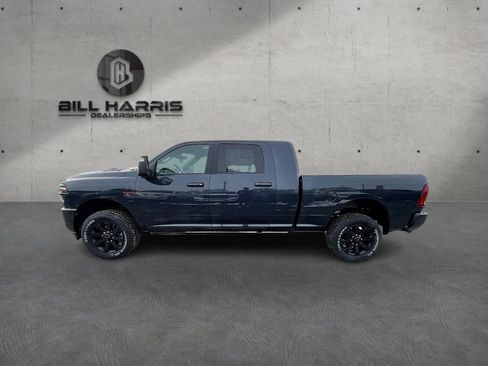 New 2026 RAM 2500 Laramie AWD/4WD image 10