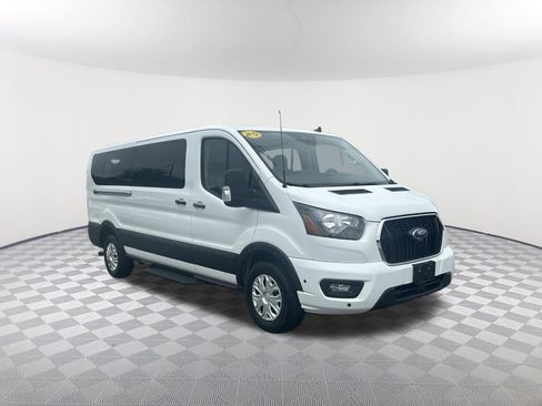 Used 2025 Ford Transit 350 XLT RWD image 3