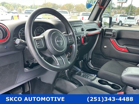 Used 2016 Jeep Wrangler Unlimited Sport image 18