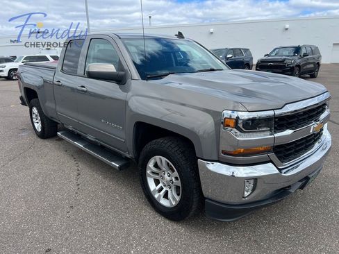 Used 2017 Chevrolet Silverado 1500 LT w/ All Star Edition AWD/4WD image 8