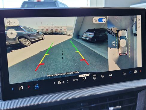 Used 2025 Ford Explorer Platinum w/ LUX Leather Package image 27