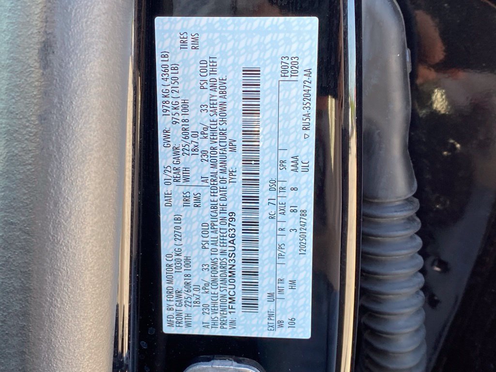 Used 2025 Ford Escape ST-Line FWD image 34