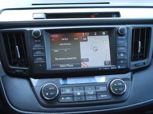 Used 2016 Toyota RAV4 XLE AWD/4WD image 11