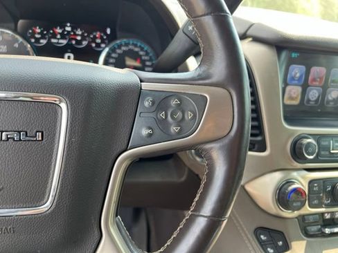 Used 2017 GMC Yukon Denali w/ Open Road Package AWD/4WD image 27