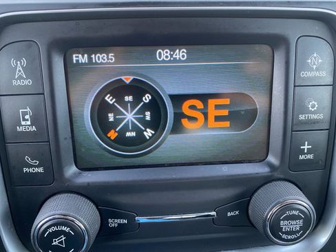 Used 2019 RAM 1500 Classic SLT image 14