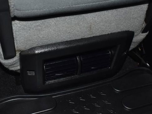 Used 2018 RAM 2500 Tradesman w/ Chrome Appearance Group image 33