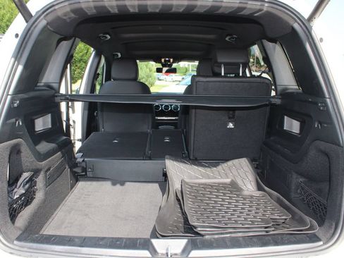Used 2023 Mercedes-Benz GLB 250 4MATIC image 31