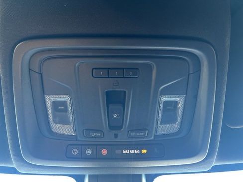 Used 2022 Chevrolet Silverado 2500 High Country image 27