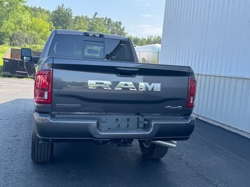 New 2026 RAM 3500 Big Horn AWD/4WD image 6