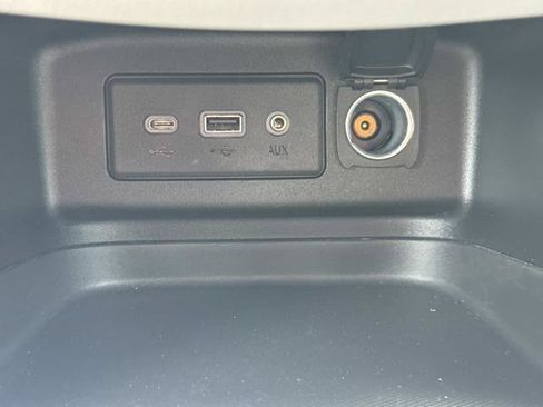 Used 2022 Chevrolet Equinox LT FWD image 19
