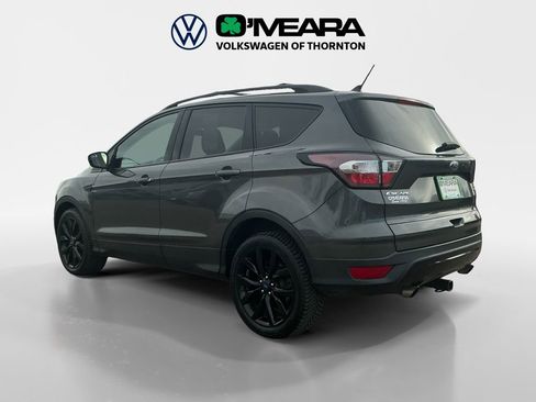 Used 2018 Ford Escape SE w/ SE Sport Appearance Package image 3