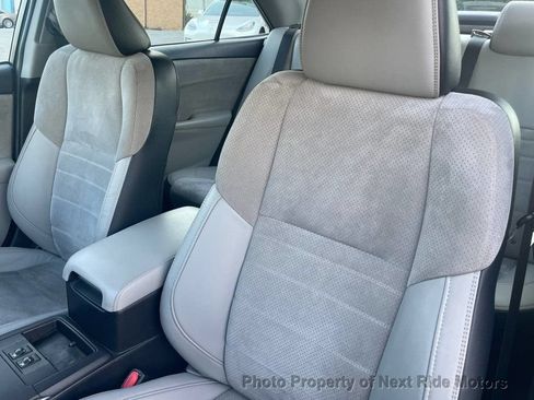 Used 2016 Toyota Camry XSE w/ Moonroof Package FWD image 11